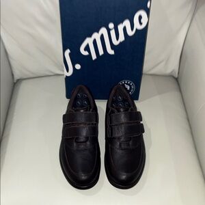 Men's Brown Leather Shoes with Velcro Straps Sz 10 Wide. Slip-resistant. NIB